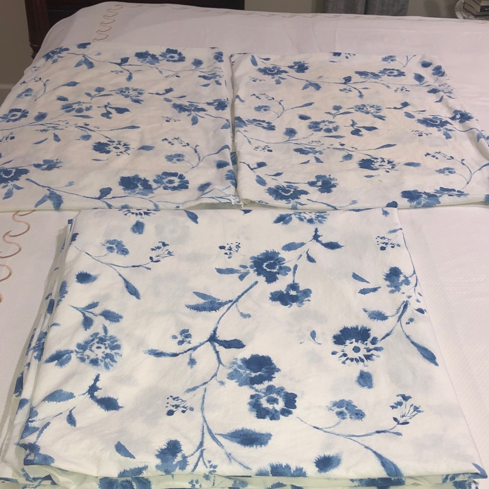 Ikea Duvet Queen cover and 2 standard shams set 100% cotton classic blue floral
